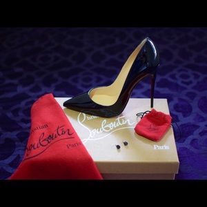 NEW Christian Louboutin “So Kate” pumps